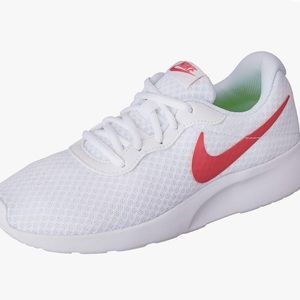 Nike Tanjun Women’s Shoes White/ Sea Coral Size 8
